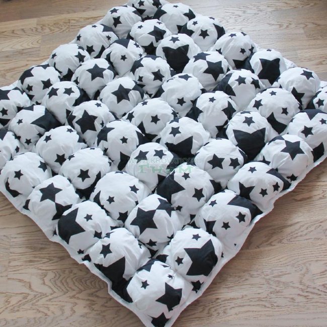 Коврик Бомбон для вигвама Black Stars, Арт. vv020240